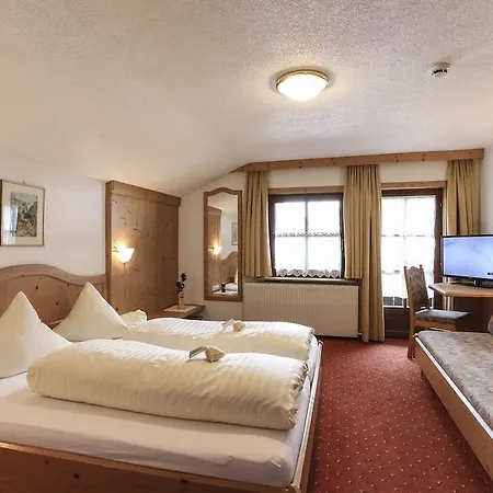 Farm stay Appartementhaus Liesele Sonne Sankt Leonhard im Pitztal