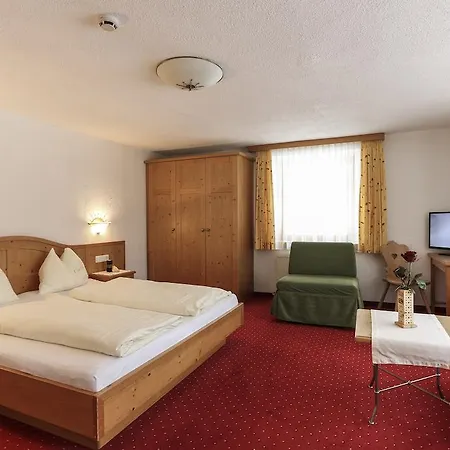 Farm stay Appartementhaus Liesele Sonne Sankt Leonhard im Pitztal